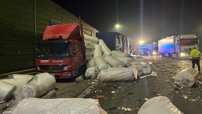 Zderzenie czterech ciężarówek na A1. Dwie osoby ranne