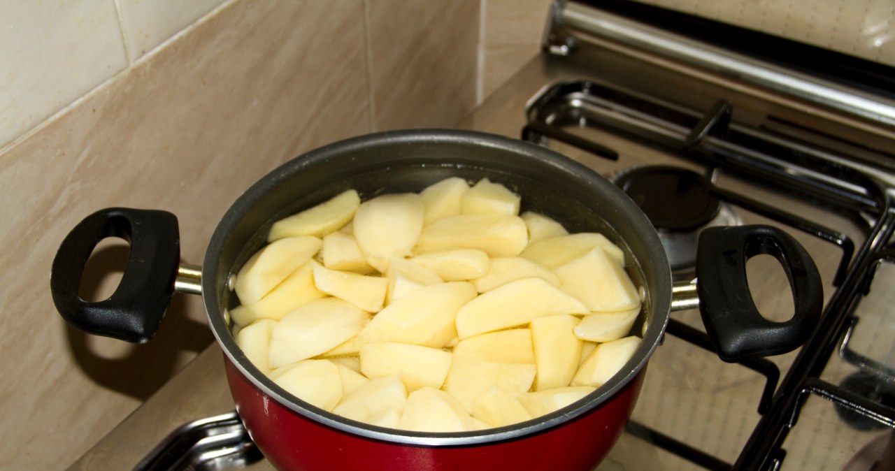 Ziemniaki jak z restauracji. Oto największy sekret szefów kuchni