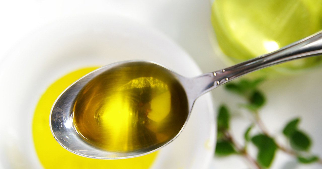 Smażysz na tym tłuszczu? Sprawdź, co może dziać się z cholesterolem