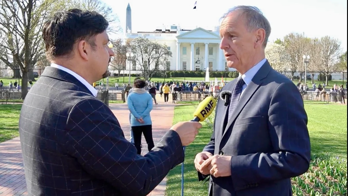 "Muszę przeczytać te doniesienia, aby się do tego odnieść" - tak senator Bogdan Klich komentuje dla RMF FM sprawę jego ewentualnej zmiany pracy. Nazwisko Klicha wymieniane jest jako nazwisko przyszłego ambasadora RP w Waszyngtonie. Zastąpiłby na tym stanowisku Marka Magierowskiego. Ten z kolei zająłby się placówką w Argentynie.