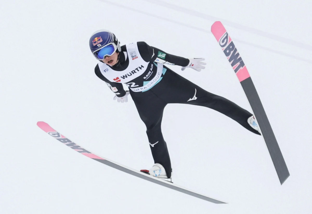 Z powodu trudnych warunków atmosferycznych i zbyt silnego wiatru, konkurs skoków Pucharu Świata na mamucim obiekcie w norweskim Vikersund został definitywnie odwołany. Jego rozpoczęcie dwa razy przekładano. W niedzielę mają odbyć się dwa konkursy.