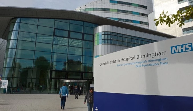 Skandal w brytyjskim szpitalu. Chirurg wypalał inicjały na organach pacjentów
