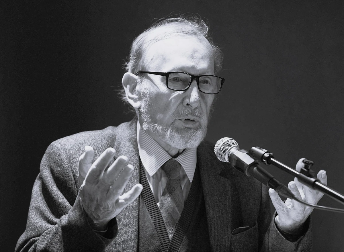 W wieku 89 lat zmarł poeta, prozaik, tłumacz, krytyk filmowy i dyplomata Ernest Bryll. Informację o jego śmierci przekazało Stowarzyszenie Pisarzy Polskich.