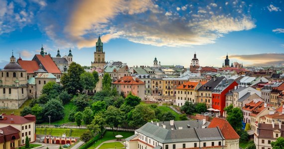 Sporą skutecznością działania mogą pochwalić się lubelscy policjanci. W ostatnim czasie dostali dwa listy gratulacyjne od osób, którym pomogli. Jedna ze spraw dotyczyła kradzieży telefonu, a druga odnalezienia 97-letniej seniorki.