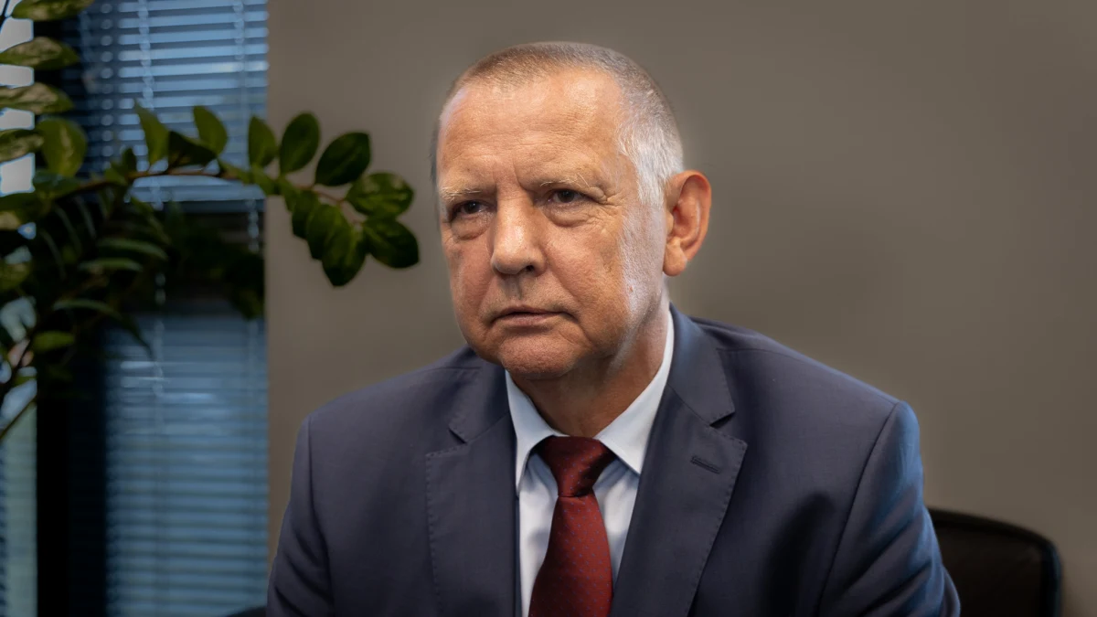 Wniosek o uchylenie immunitetu prezesowi Najwyższej Izby Kontroli Marianowi Banasiowi został zwrócony do Prokuratury Regionalnej w Białymstoku - dowiedział się reporter RMF FM Krzysztof Zasada. Taką decyzję podjął prokurator generalny Adam Bodnar. 