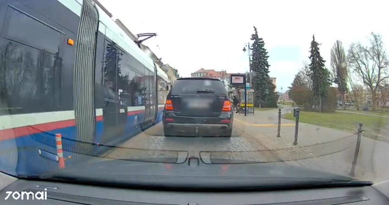 Co to jest przystanek wiedeński i czy można na niego wjeżdżać? - Motoryzacja w INTERIA.PL
