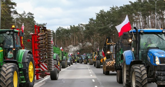 W związku z zapowiedzianym na środę Ogólnopolskim Strajkiem Generalnym rolników na drogach w całej Polsce spodziewane są utrudnienia w ruchu. Na zamieszczonej w sieci mapie rolniczych blokad znalazło się ponad 400 punktów. W stolicy rolnicy zablokują m.in. trasę S2.