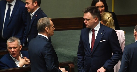 Sejm zajmie się jutro złożonym przez posłów Konfederacji projektem ustawy o podniesieniu z 30 do 60 tys. złotych kwoty wolnej od podatku. To jeden z najważniejszych postulatów Koalicji Obywatelskiej, ujęty na czwartym miejscu listy 100 konkretów na 100 dni rządzenia. KO na razie nawet nie próbuje go realizować, a przypominanie o tym wygląda na przykład szorstkości koalicyjnej współpracy Szymona Hołowni z Donaldem Tuskiem.