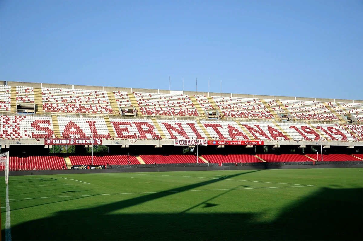 Włoska Salernitana ma nowego trenera. Włoch Stefano Colantuono jest już czwartym szkoleniowcem drużyny w tym sezonie. Przyczyną rotacji jest fatalny sezon ekipy z Kampanii.