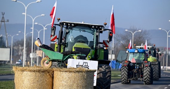 Z powodu rolniczych blokad w województwie podkarpackim nieprzejezdny jest fragment autostrady A4 i trasy szybkiego ruchu S19. Utrudnienia są również na drodze krajowej nr 94 – poinformowali dyżurni Generalnej Dyrekcji Dróg Krajowych i Autostrad.