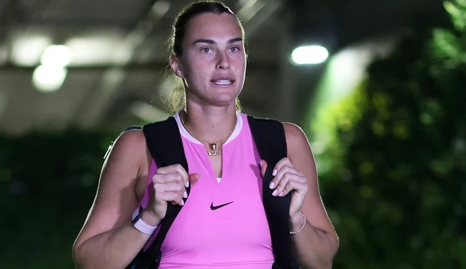 Sabalenka kontuzjowana, alarm przed Wimbledonem. Poddała mecz, zaraz po Rybakinie