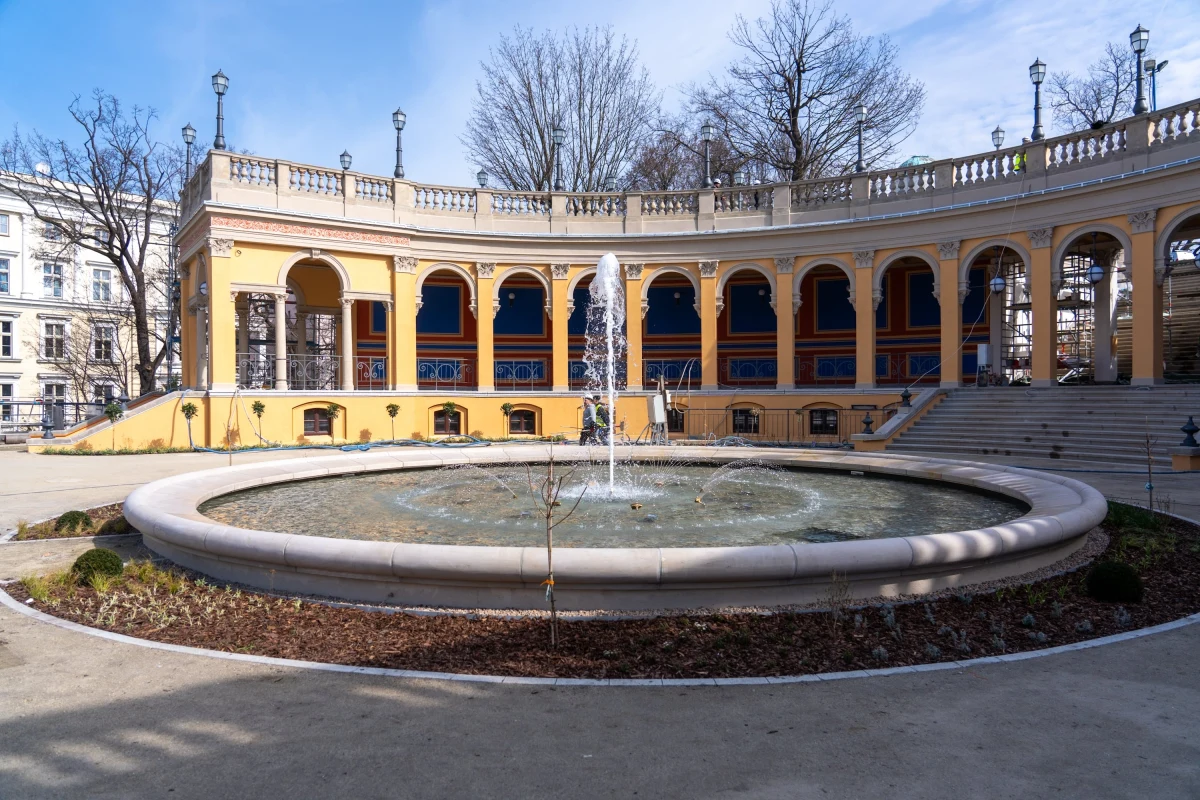 Kończy się pierwszy etap rewaloryzacji Bastionu Sakwowego we Wrocławiu. Mieszkańcy będą mogli zobaczyć efekty prac konserwatorów już w sobotę. Tego dnia w bastionie ukryta zostanie kapsuła czasu.

