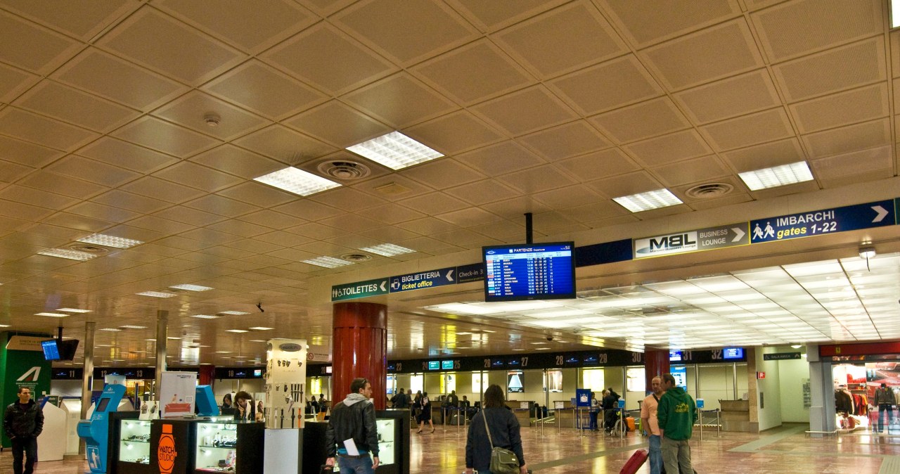 Zamienić postój na lotnisku w krótką podróż. Najlepiej w Barcelonie