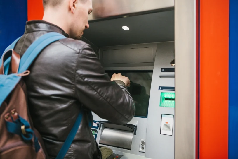 Kradzież pieniędzy z kont w banku Santander. Jest apel prokuratury