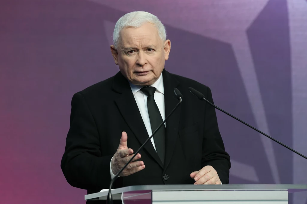Jarosław Kaczyński ostro o działaniach rządu. Chodzi o wniosek w sprawie Adama Glapińskiego 