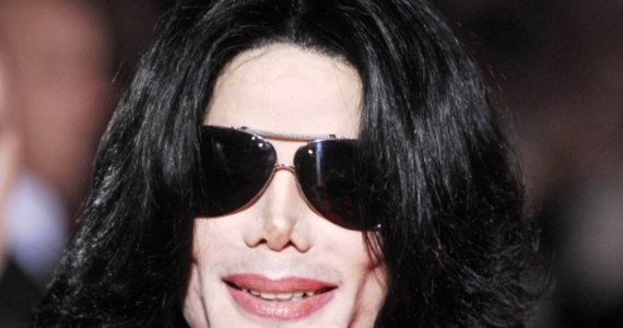 Najmłodszy syn Michaela Jacksona - Blanket, jest przeciwny temu, by jego babcia trwoniła pieniądze na karkołomną batalię prawną o majątek zmarłego w 2009 roku króla popu. Blanket przygotował dokumenty mające zablokować kobiecie dostęp do funduszu spadkowego.