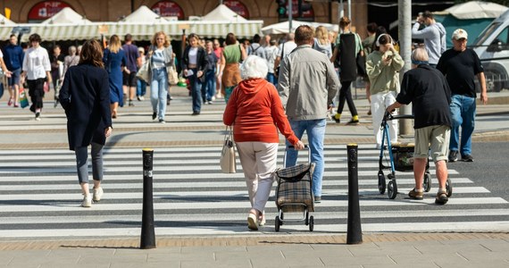 Ludzkość stoi w obliczu kryzysu demograficznego, który sprawi, że pod koniec bieżącego stulecia niemal we wszystkich krajach liczba ludności będzie się zmniejszać. Wyż demograficzny będzie się utrzymywał tylko w państwach Afryki Subsaharyjskiej, gdzie około 2100 roku będzie rodzić się co drugie dziecko na świecie. Takie wnioski prezentuje na łamach czasopisma "Lancet" międzynarodowy zespół naukowców pod kierunkiem badaczy z University of Washington’s School of Medicine w St. Louis.