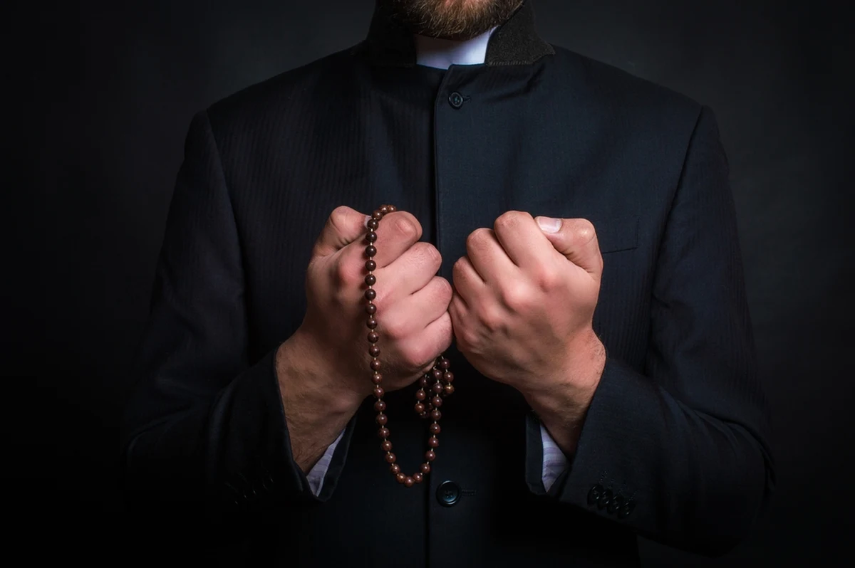 Śledztwa w sprawie ubiegłorocznej śmierci księdza i diakona w Sosnowcu zostały umorzone. Śledczy ustalili, że ksiądz zabił diakona, a następnie popełnił samobójstwo. Nie była to jedyna tragedia, do której doszło w ciągu ostatnich kilkunastu miesięcy w sosnowieckim Kościele.