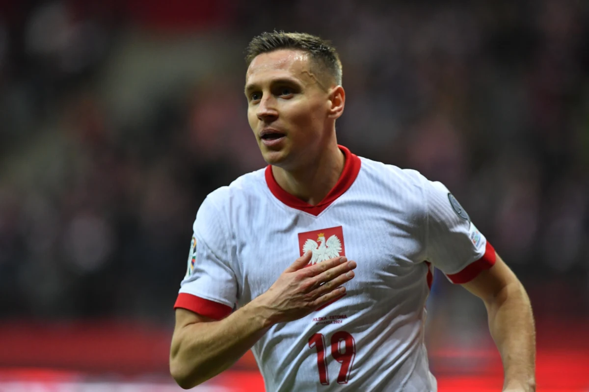 Matty Cash z powodu kontuzji mięśnia uda opuści zgrupowanie reprezentacji Polski - poinformował PZPN. Z kadrą narodową pozostanie natomiast Przemysław Frankowski, którego uraz okazał się niegroźny. Biało-Czerwoni zagrają we wtorek w Cardiff finał barażowy z Walią o awans na Euro 2024.