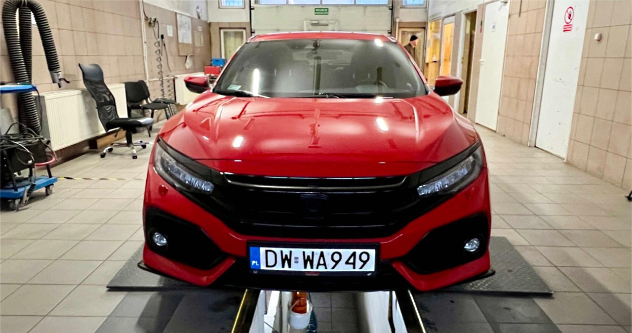 Jedna usterka i kierowcy żegnają się z dowodem. Diagnosta nawet nie mrugnie wiadomości,aktualności,Interia Jedna usterka i kierowcy żegnają się z dowodem. Diagnosta nawet nie mrugnie