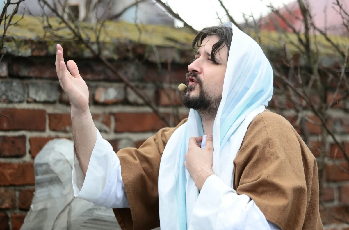 Sanktuarium w Kalwarii Zebrzydowskiej jest jednym z głównych ośrodków kultu maryjnego i pasyjnego w Polsce. Co roku misterium przedstawiające wjazd Jezusa do Jerozolimy gromadzi tłumy. Tak było i w tym roku.