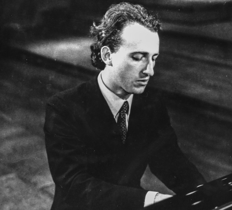W wieku 82 lat zmarł światowej sławy włoski pianista Maurizio Pollini, którego wielką międzynarodową karierę rozpoczęło w 1960 roku zdobycie I nagrody na Międzynarodowym Konkursie Pianistycznym im. Fryderyka Chopina w Warszawie.