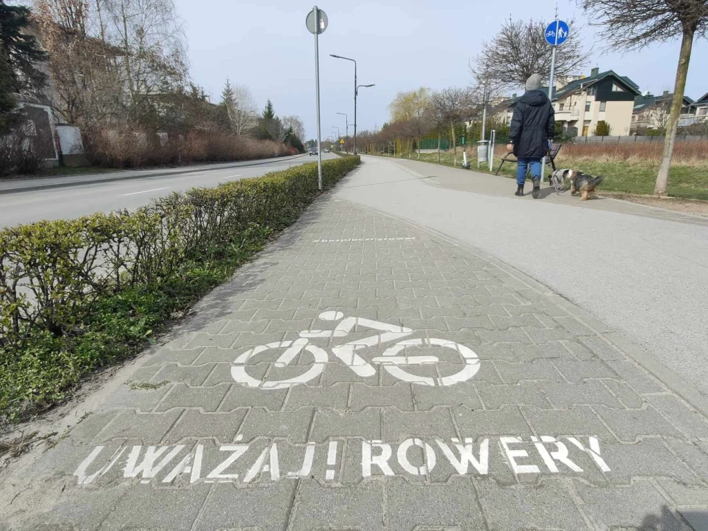 Droga rowerowa w Józefosławiu