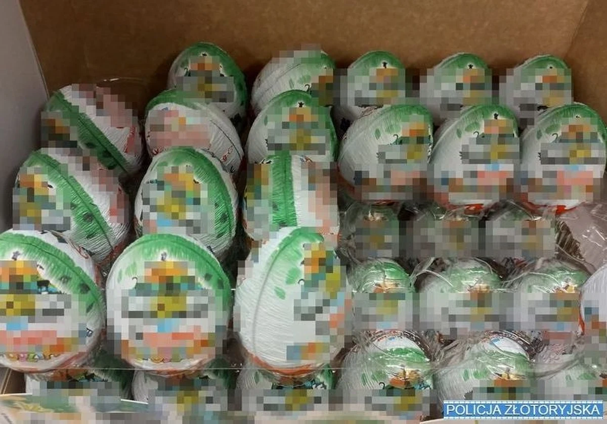 Święta Wielkanocne nieodłącznie kojarzą się nam z jajkami, także czekoladowymi. Podobnie uważała dwójka mężczyzn z Złotoryi w Dolnośląskiem. 24-latek i 33-latek zdecydowali sprawić sobie przedwczesne świąteczne prezenty: ponad 300 czekoladowych jajek z niespodzianką. Nie chcąc za nie płacić, postanowili je ukraść. Ci Flip i Flap polskiej przestępczości nie nacieszyli się swoim łupem za długo. Część jajek zgubili, a resztę zniszczyli.