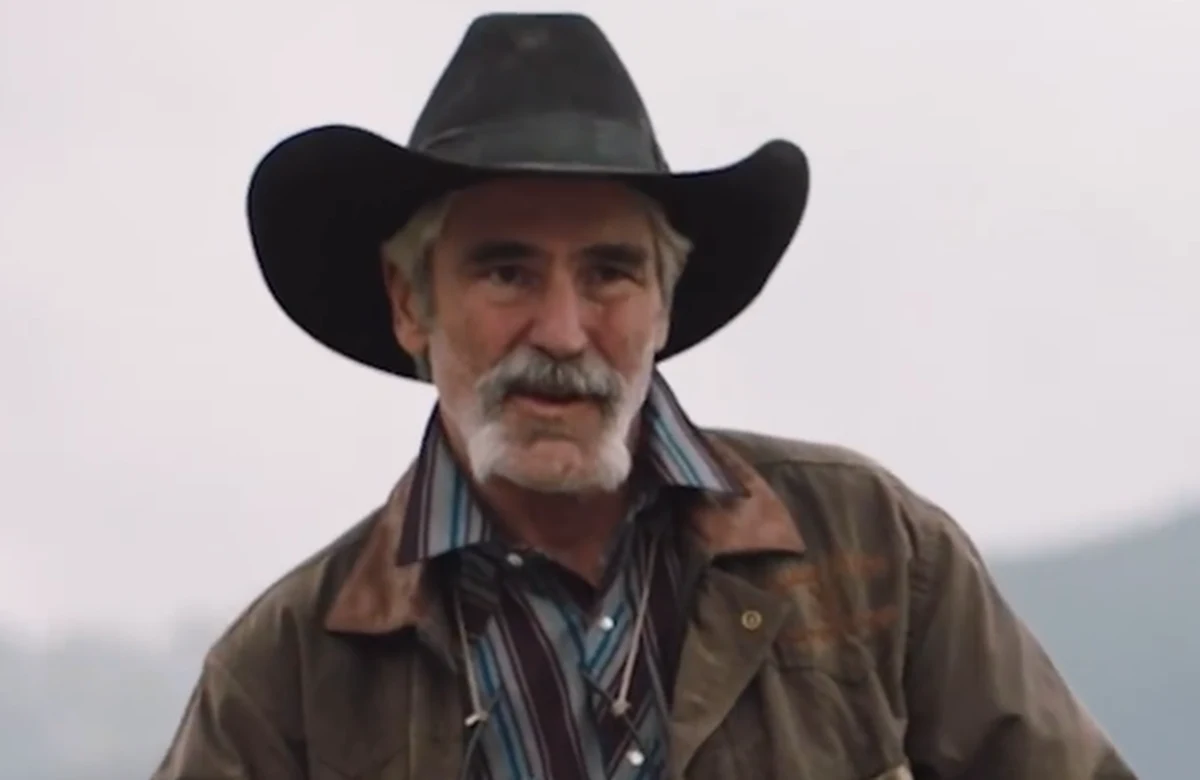 Forrie J. Smith, którego widzowie znają z takich produkcji, jak „Lucky Luke”, „Ślepa sprawiedliwość” czy „Yellowstone”, opublikował w mediach społecznościowych osobliwe nagranie. 65-letni aktor ujawnił, że jego zaplanowana podróż samolotem dobiegła końca, zanim... w ogóle się zaczęła. Smith utrzymuje, że usunięto go z pokładu po tym, jak odmówił zajęcia miejsca obok osoby noszącej maseczkę ochronną. Internauci nie pozostawili na nim suchej nitki.