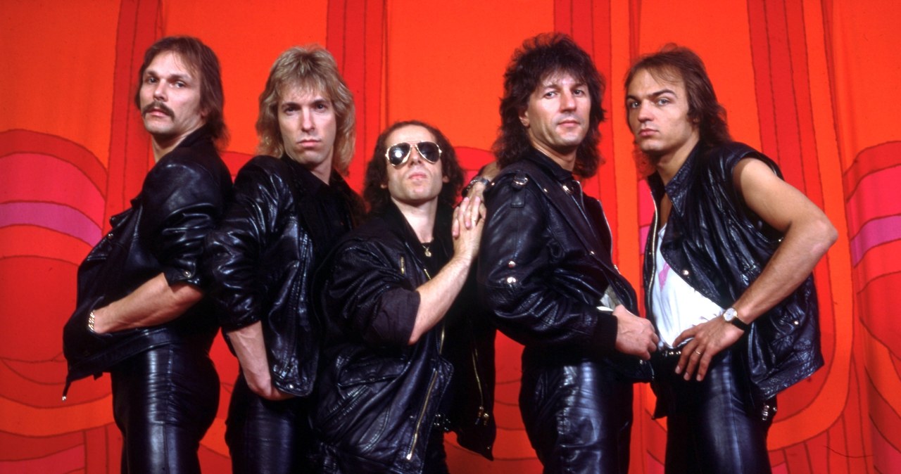 Wydany 40 lat temu album "Love at First Sting" zaliczany jest do grona najważniejszych wydawnictw w bogatym dorobku niemieckiej grupy Scorpions. To z tej płyty pochodzą grane po dziś przeboje "Rock You Like a Hurricane", "Still Loving You" i "Big City Nights".