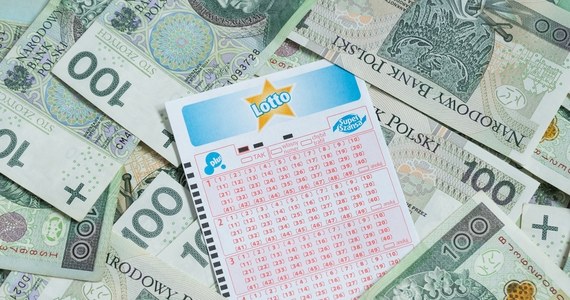 18 939 913,40 zł - tyle wyniosła wygrana w Lotto podczas sobotniej kumulacji. Tego samego dnia "szóstka" padła również w Lotto Plus.