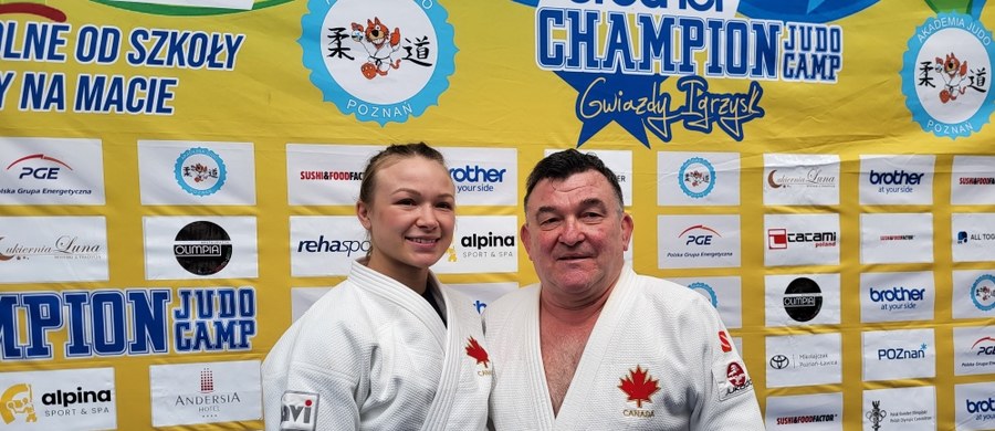 Kanadyjska wielokrotna medalistka mistrzostw świata i igrzysk olimpijskich w judo trenuje w Poznaniu. Jessica Klimkait przyjechała do Polski na zaproszenie jednego z klubów i dzieli się z młodzieżą swoimi umiejętnościami.