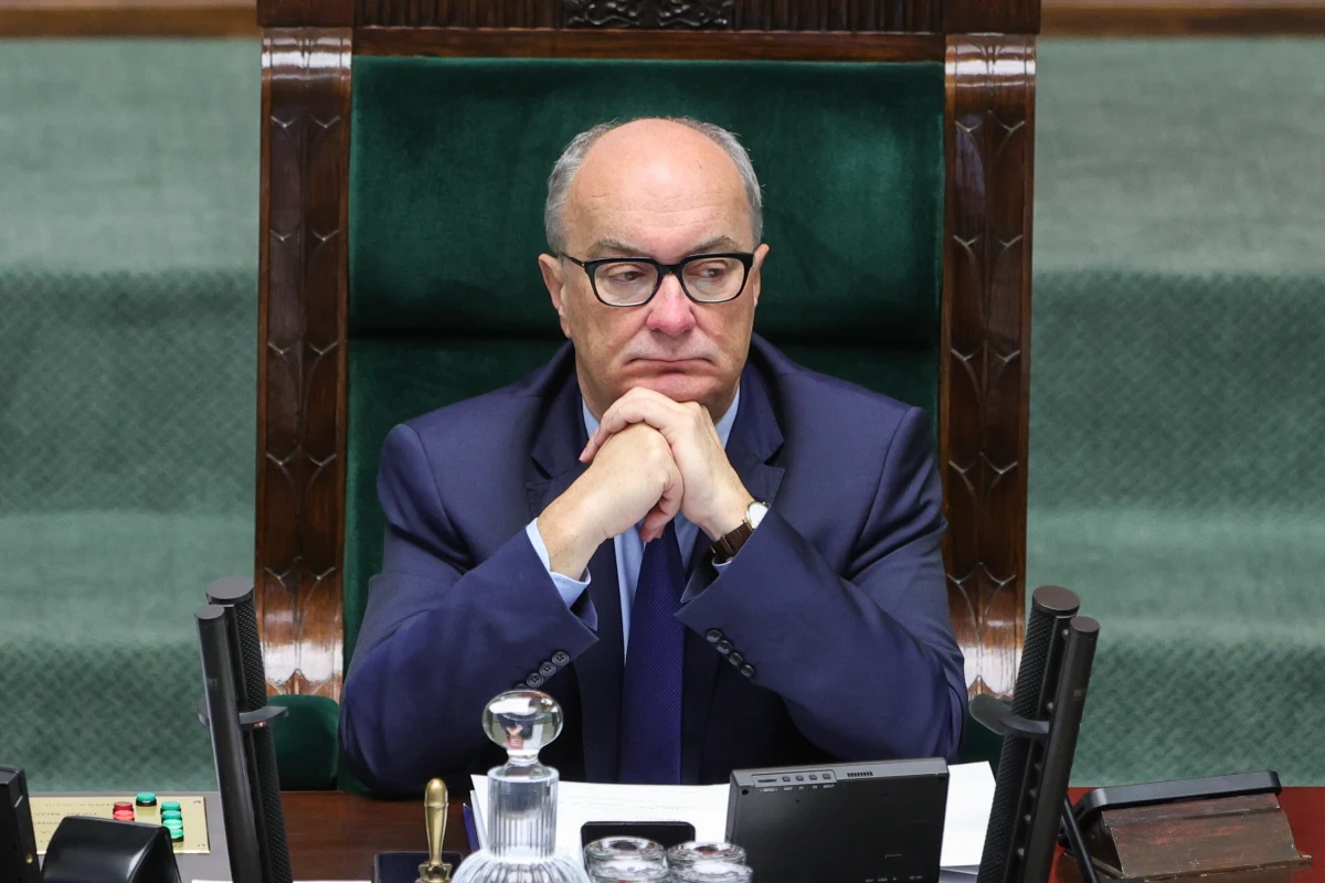 Wicemarszałek Sejmu Włodzimierz Czarzasty przekazał, że posłanki Lewicy spotkają się we wtorek z prezydentem, by rozmawiać na temat ustawy o tabletce "dzień po". Podkreślił, że będzie to szansa, by przedstawić Andrzejowi Dudzie argumenty i "powalczyć w tej sprawie".