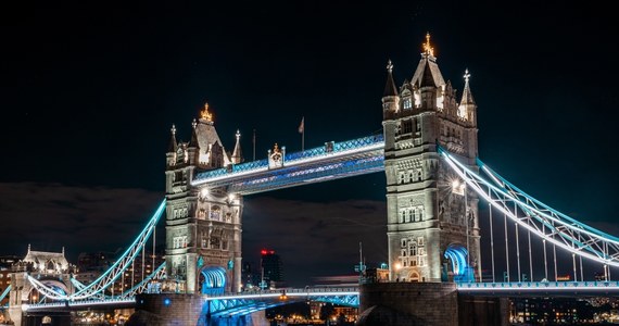 Londyn to miasto znane m.in. ze swoich mostów. Teraz w stolicy Anglii poszukiwany jest poeta, które opowie o nich w swoich wierszach. Za roczny kontrakt zainkasuje 10 tys. funtów.
