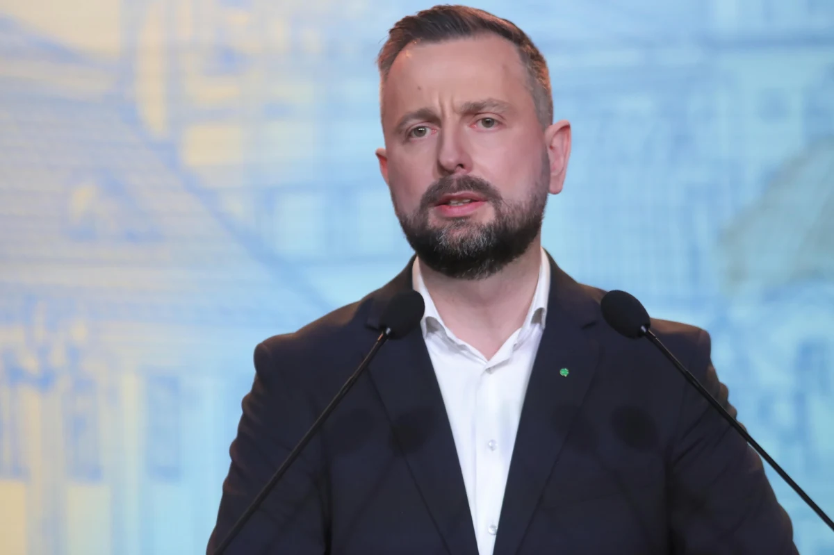 Do czasu zakończenia przeglądu m.in. procedur oraz warunków bezpieczeństwa obowiązujących w szkoleniu Wojska Polskiego decyzją szefa MON wstrzymane zostaje szkolenie z użyciem materiałów wybuchowych i środków bojowych - podał Sztab Generalny WP.