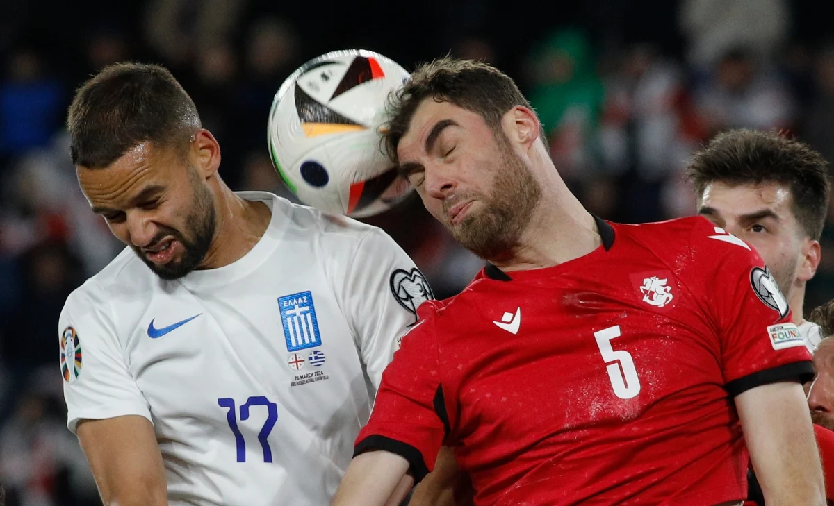 Piłkarska reprezentacja Gruzji po raz pierwszy w historii awansowała do turnieju finałowego mistrzostw Europy. We wtorkowym finale baraży w Tbilisi, który sędziował Szymon Marciniak, gospodarze pokonali Grecję po rzutach karnych 4-2. Wcześniej gole nie padły.