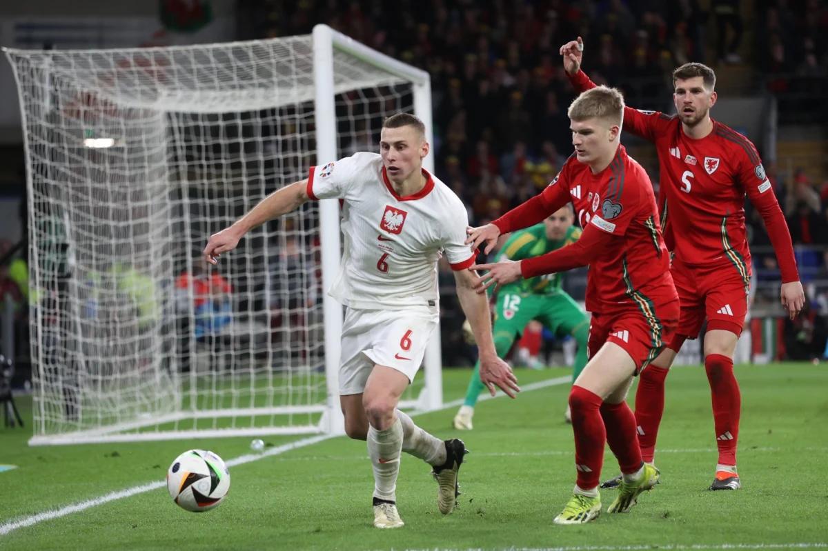 "To był najważniejszy mecz w moim życiu" - przyznał pomocnik piłkarskiej reprezentacji Polski Jakub Piotrowski po wygranej w Cardiff z Walią w rzutach karnych 5-4 w finale baraży i awansie do mistrzostw Europy. "Spełniamy marzenia" - dodał.