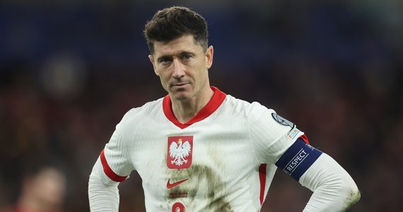 „Byłem spokojny, czułem, że nic złego się nie wydarzy” - mówił po meczu w Cardiff z Walią Robert Lewandowski. Biało-Czerwoni pokonali w Cardiff po rzutach karnych Walię 5:4. Po 90 minutach i dogrywce było 0:0. W decydującym momencie Wojciech Szczęsny obronił rzut karny wykonywany przez Daniela Jamesa. 