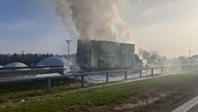 Pożar na autostradzie A4 koło Alwerni