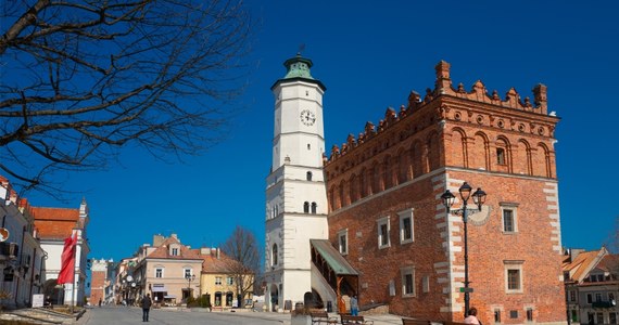 Sandomierz zabiera się za zabezpieczenie baszty będącej częścią średniowiecznych obwarowań miasta. Prace mogą się zakończyć w okolicach sylwestra.
