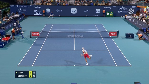 W załączonym materiale wideo skrót meczu Daniił Miedwiediew - Nicolas Jarry podczas meczu ATP w Miami.

