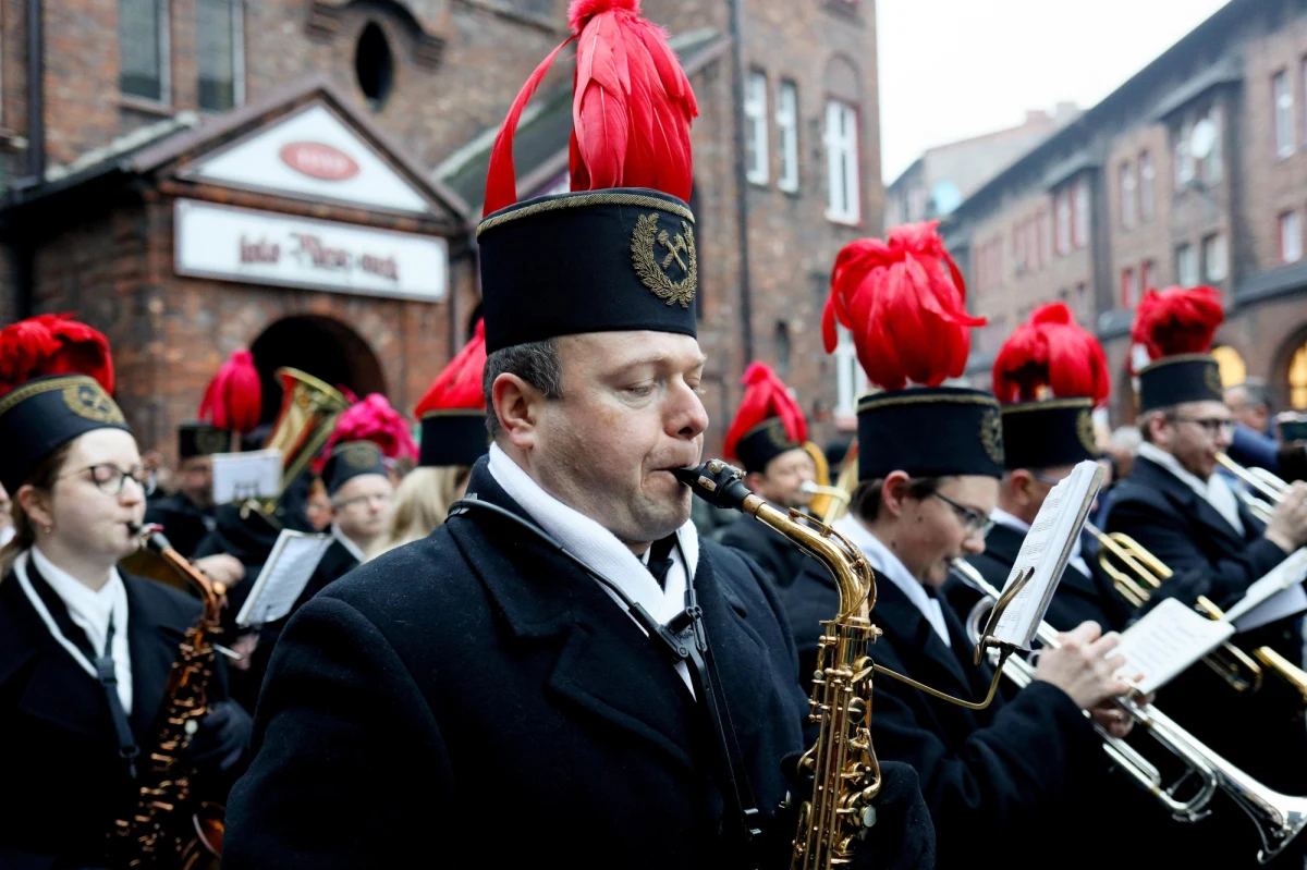 „Barbórka i tradycje górnicze” mają szansę znaleźć się na liście niematerialnego dziedzictwa UNESCO. Starają się o to wspólnie Polska, Austria i Luksemburg. Przygotowania wniosku trwały kilka lat.