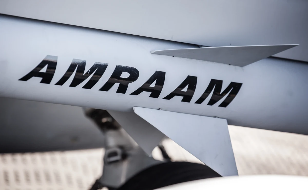 Kongres USA zaakceptował sprzedaż Polsce lotniczych środków bojowych: rakiet dalekiego zasięgu powietrze-ziemia JASSM-ER, rakiet powietrze-powietrze średniego zasięgu AMRAAM oraz krótkiego zasięgu AIM-9X - poinformował na platformie X szef MON Władysław Kosiniak-Kamysz.