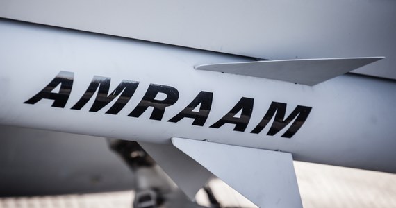 Kongres USA zaakceptował sprzedaż Polsce lotniczych środków bojowych: rakiet dalekiego zasięgu powietrze-ziemia JASSM-ER, rakiet powietrze-powietrze średniego zasięgu AMRAAM oraz krótkiego zasięgu AIM-9X - poinformował na platformie X szef MON Władysław Kosiniak-Kamysz.