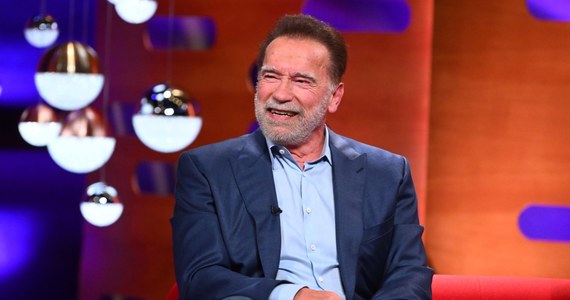 Arnold Schwarzenegger - odtwórca roli Terminatora i były gubernator Kalifornii - dochodzi do siebie po operacji serca. Aktorowi wszczepiono rozrusznik. W mediach społecznościowych 76-letni gwiazdor zapewnił fanów, że jego rekonwalescencja nie będzie trwała długo. 