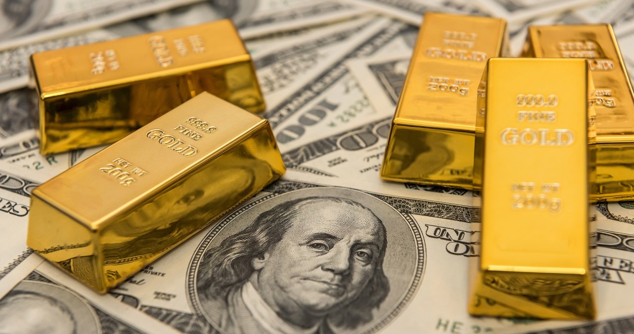 Szał zakupów, ludzie ustawiają się w kolejkach. "To typowa spekulacja"