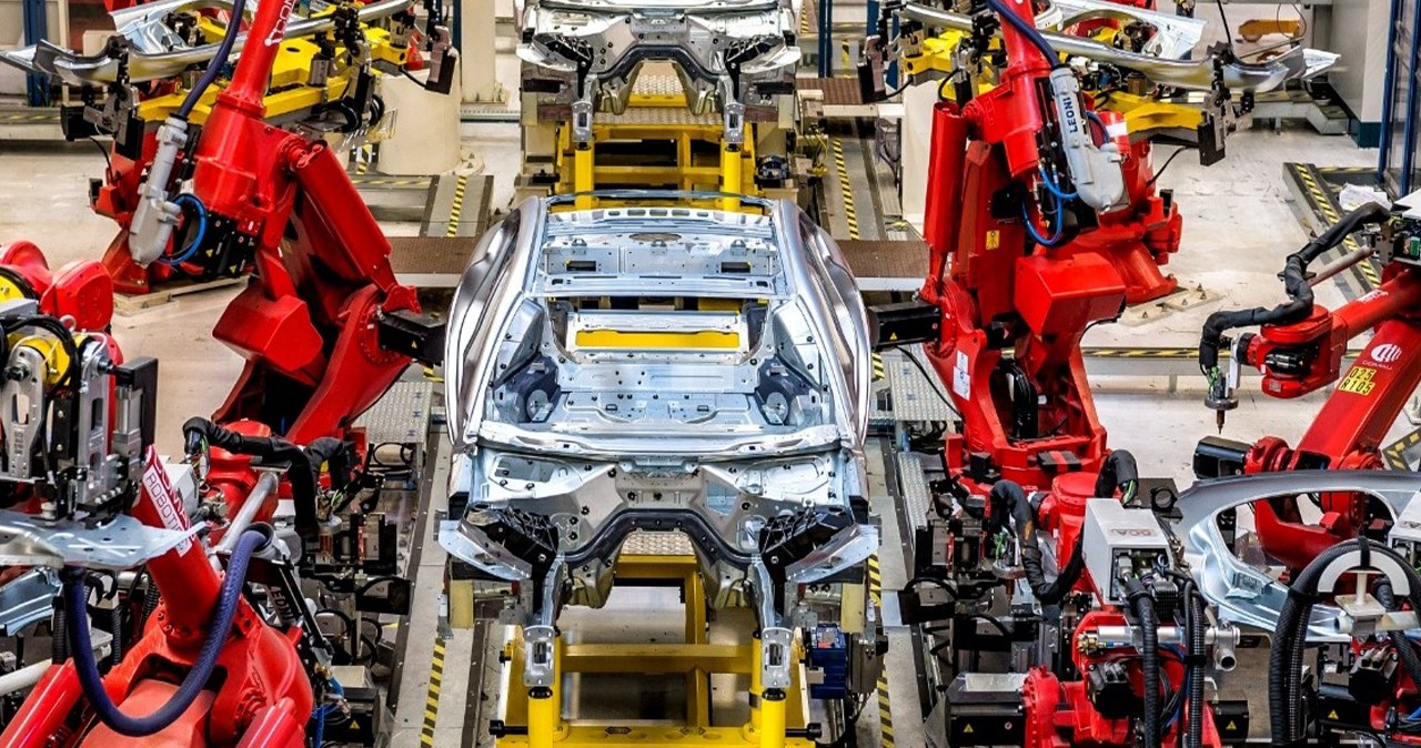 Stellantis w tarapatach. Gigantyczne długi i załamanie sprzedaży