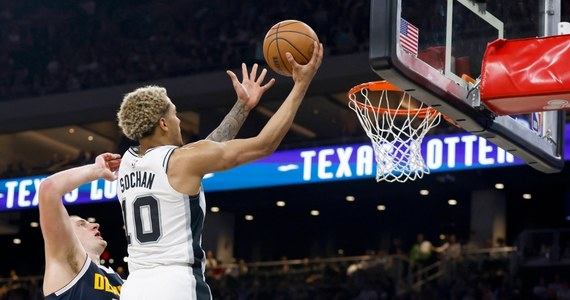 Reprezentant Polski Jeremy Sochan z powodu urazu stawu skokowego opuści pozostałą część sezonu koszykarskiej ligi NBA i przejdzie zabieg artroskopii - poinformował jego klub San Antonio Spurs.