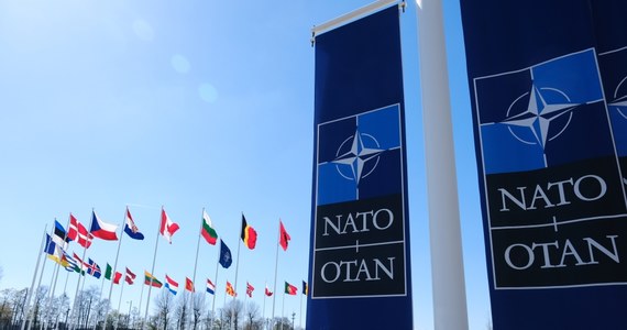 ​Oryginalny Traktat waszyngtoński przybył dzisiaj do Brukseli i został przeniesiony do Kwatery Głównej NATO pod eskortą policji. Jego podróż do Europy to pierwsza wyprawa dokumentu poza Stany Zjednoczone od czasu podpisania go 4 kwietnia 1949 roku przez 12 członków-założycieli NATO - przekazały dziennikarce RMF FM służby prasowe NATO. 
