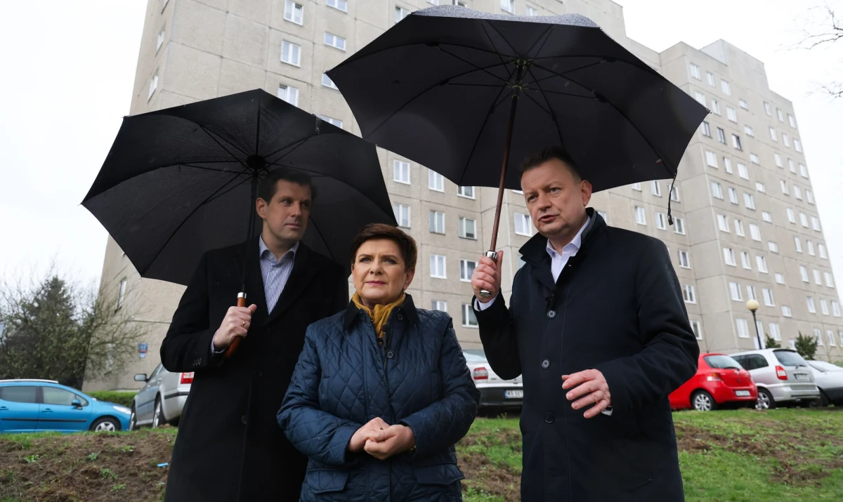 Jeszcze tylko niecałe cztery dni zostały na zabieganie o głosy wyborców kandydatom na radnych, wójtów, burmistrzów i prezydentów miast. Przed ciszą wyborczą, która zapadnie o północy w piątek, razem z kandydatami finiszują wspierający ich politycy największych partii. Ostatni odcinek wyścigu prowadzi jednak przez lokalne spotkania w terenie i wcale nie jest prosty.